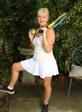 Horny mom stops playing tennis in favor of nude mature women pictures